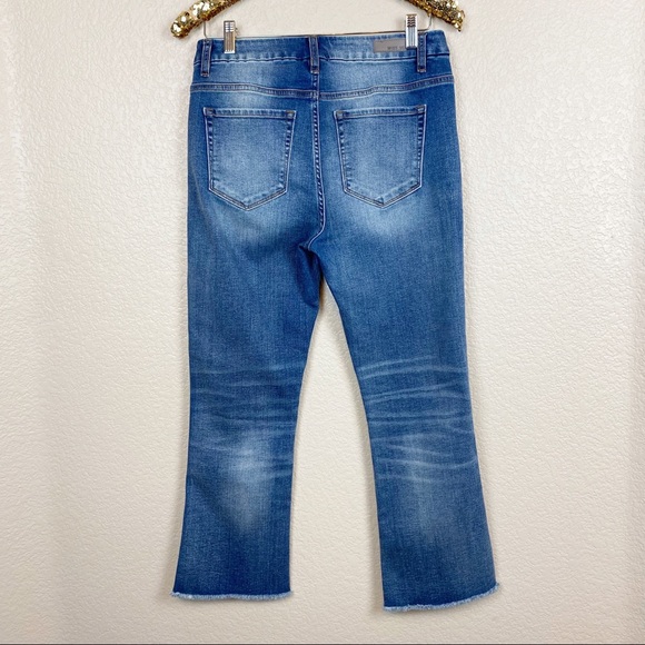 Miss Me • Button Front Basic Crop Boot Jeans - Picture 10 of 15